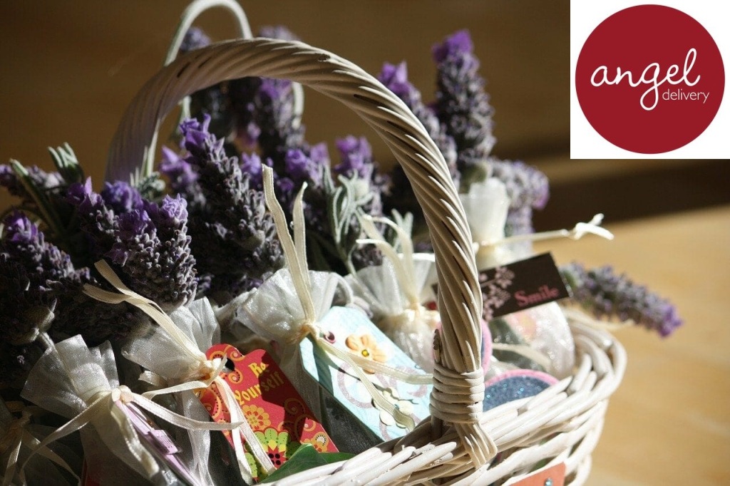 Ultimate Guide: Choosing the Perfect Flower Gift Hamper